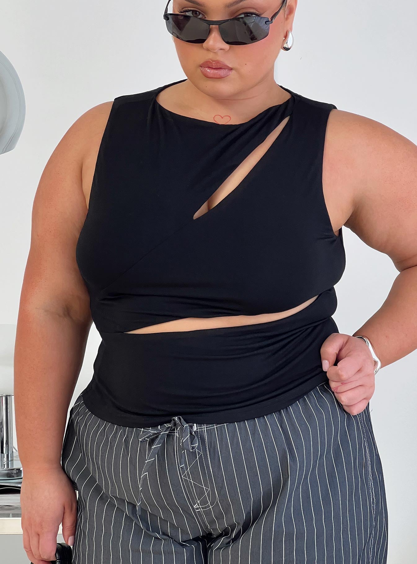 Ablaze Kesikli Üst Siyah